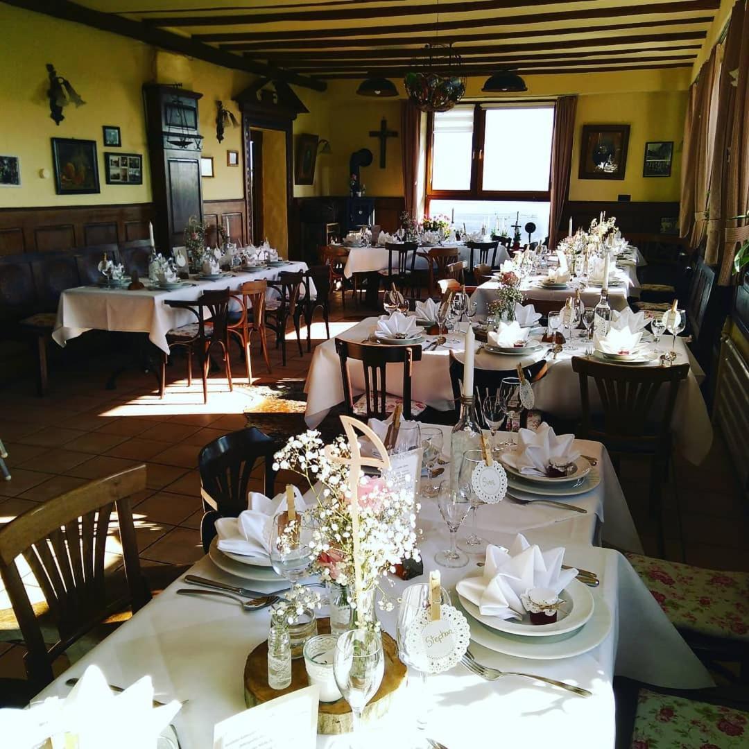 Gasthaus Zur Burgschaenke Aremberg Esterno foto